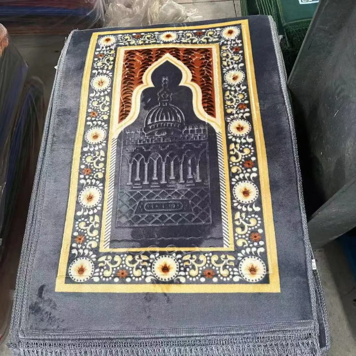 
                                                                                    Tapis de prière
                                        