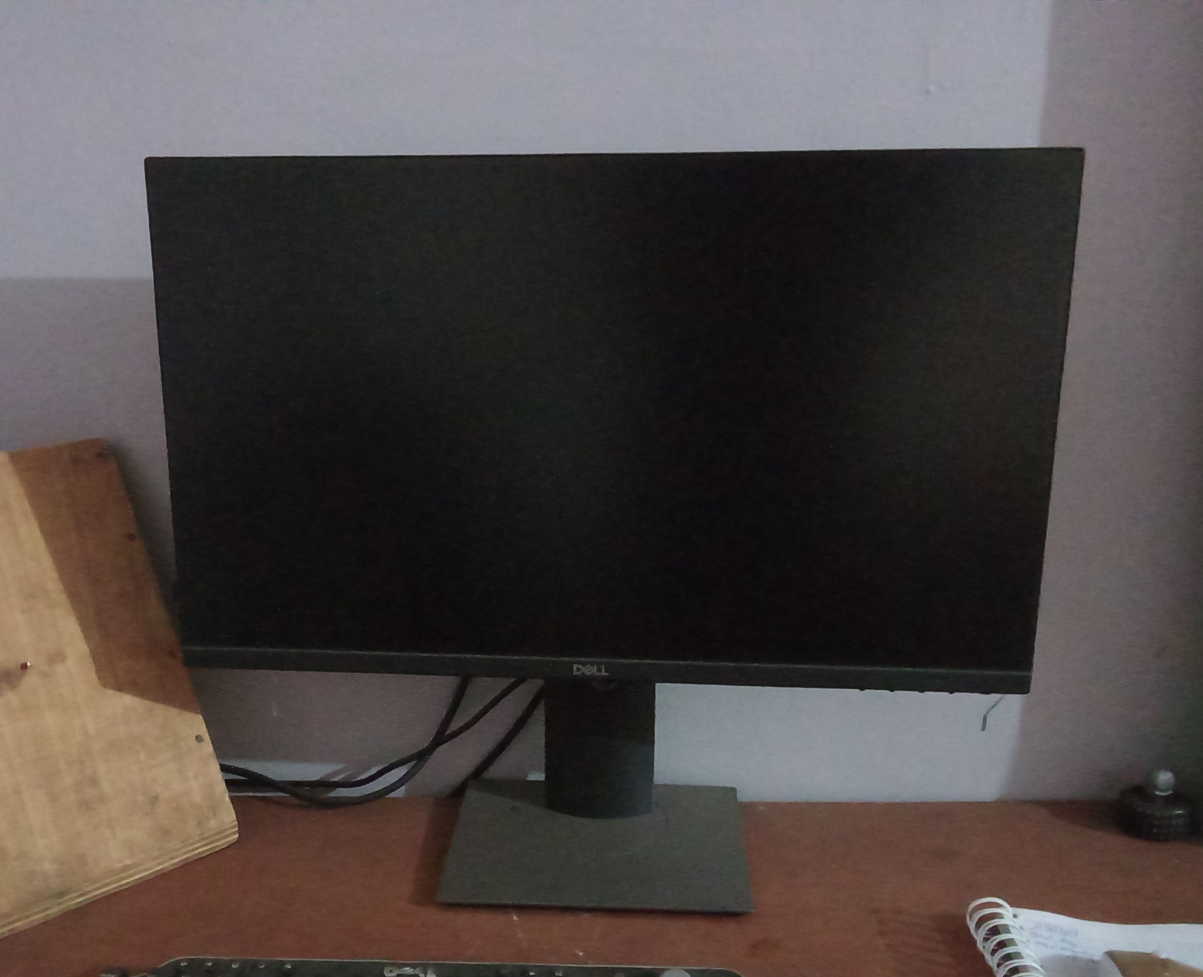 
                                                                                    Ecran Dell P2419h
                                        